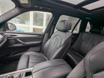 Photo 21 du bon plan BMW X5 xDrive40dA 313ch M Sport 21cv occasion à 36743 €