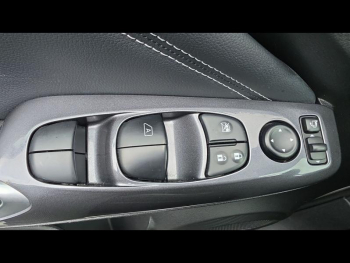 Photo 13 du bon plan NISSAN Juke 1.6 Hybrid 143ch Tekna 2023.5 occasion à 24890 €
