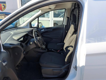 Photo 10 du bon plan FORD Transit Courier VUL 1.0E 100ch Stop&Start Limited occasion à 13842 €