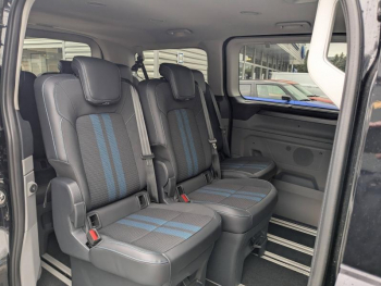 Photo 7 du bon plan FORD Tourneo Custom 340 L1H1 2.5 Duratec 232ch Hybride rechargeable Sport CVT occasion à 65421 €