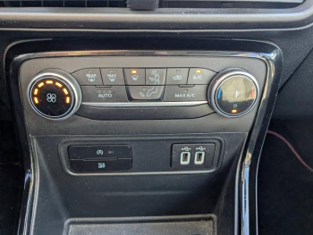 Photo 21 du bon plan FORD EcoSport 1.0 EcoBoost 125ch ST-Line 7cv occasion à 16954 €