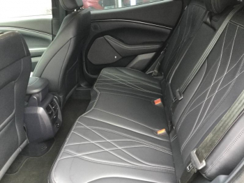 Photo 10 du bon plan FORD Mustang Mach-E Extended Range 99kWh 294ch 7cv occasion à 31990 €