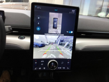 Photo 13 du bon plan FORD Mustang Mach-E Extended Range 99kWh 294ch 7cv occasion à 31990 €