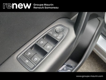 Photo 17 du bon plan RENAULT Captur 1.6 E-Tech hybride 145ch Evolution occasion à 18400 €