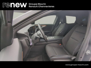 Photo 15 du bon plan RENAULT Austral 1.2 E-Tech full hybrid 200ch Iconic esprit Alpine occasion à 31999 €