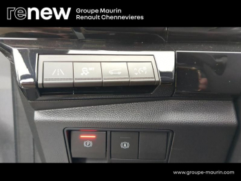 Photo 17 du bon plan RENAULT Austral 1.2 E-Tech full hybrid 200ch Iconic esprit Alpine occasion à 31999 €