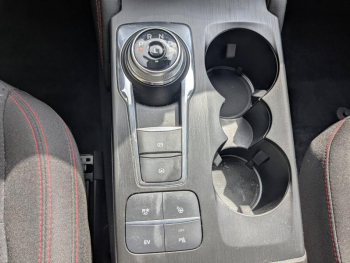 Photo 25 du bon plan FORD Kuga 2.5 Duratec 225ch PHEV ST-Line Business BVA occasion à 27963 €