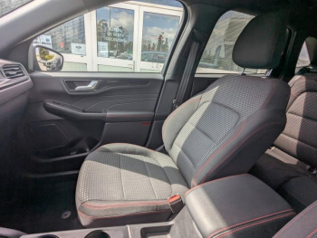 Photo 26 du bon plan FORD Kuga 2.5 Duratec 225ch PHEV ST-Line Business BVA occasion à 27963 €