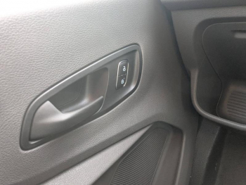 Photo 14 du bon plan FORD Transit 2T Fg VUL T350 L2H2 2.0 EcoBlue 170ch S&S Trail occasion à 33861 €