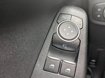 Photo 14 du bon plan FORD Fiesta 1.0 EcoBoost 125ch mHEV Connect Business 5p occasion à 12743 €