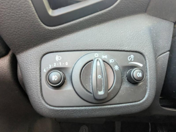 Photo 17 du bon plan FORD Kuga 1.5 TDCi 120ch Stop&Start ST-Line 4x2 Euro6.2 occasion à 15812 €
