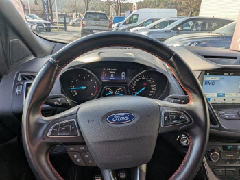 Photo 20 du bon plan FORD Kuga 1.5 TDCi 120ch Stop&Start ST-Line 4x2 Euro6.2 occasion à 15812 €