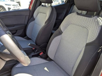 Photo 13 du bon plan RENAULT Clio 1.0 Eco-G 100ch Evolution - 24 occasion à 14490 €