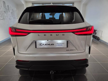 Photo 15 du bon plan LEXUS NX 450h+ Luxe 4WD MY24 occasion à 43490 €