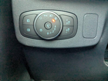 Photo 16 du bon plan FORD Puma 1.5 EcoBlue 120ch Titanium occasion à 15490 €