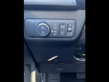 Photo 20 du bon plan FORD Kuga 2.5 Duratec 180ch Hybrid FlexiFuel Titanium Business Powershift occasion à 30990 €