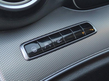 Photo 19 du bon plan MERCEDES-BENZ Classe E 220 d 194ch Executive 9G-Tronic occasion à 22900 €