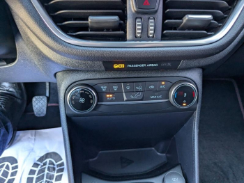 Photo 14 du bon plan FORD Fiesta 1.0 Flexifuel 95ch ST-Line X 5p occasion à 16990 €