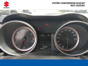 Photo 19 du bon plan SUZUKI Swift 1.2 Dualjet 90ch Privilège AllGrip occasion à 11980 €