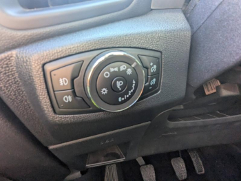 Photo 16 du bon plan FORD EcoSport 1.0 EcoBoost 125ch Active 6cv occasion à 17463 €