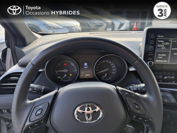 Photo 13 du bon plan TOYOTA C-HR 122h Distinctive 2WD E-CVT RC18 occasion à 20990 €