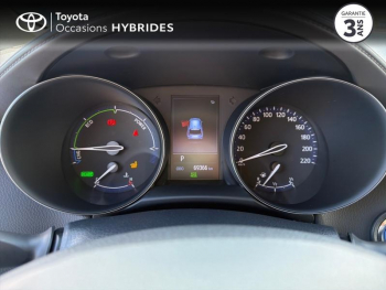 Photo 14 du bon plan TOYOTA C-HR 122h Distinctive 2WD E-CVT RC18 occasion à 20990 €