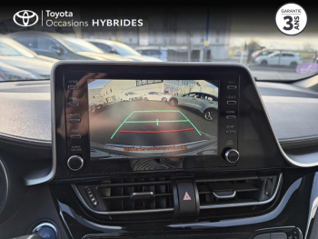 Photo 20 du bon plan TOYOTA C-HR 122h Distinctive 2WD E-CVT RC18 occasion à 20990 €