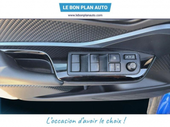 Photo 22 du bon plan TOYOTA C-HR 184h Edition 2WD E-CVT MY20 occasion à 17990 €