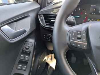 Photo 17 du bon plan FORD Puma 1.0 Flexifuel 125ch S&S mHEV Titanium occasion à 19990 €