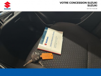 Photo 22 du bon plan SUZUKI Swift 1.2 Dualjet Hybrid 83ch Privilège AllGrip occasion à 16990 €