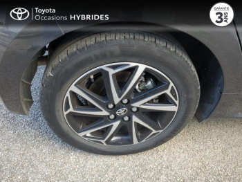Photo 16 du bon plan TOYOTA Yaris 116h Design 5p MY22 occasion à 21288 €