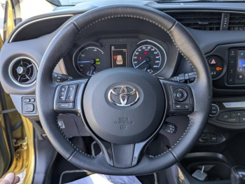 Photo 11 du bon plan TOYOTA Yaris 100h Collection 5p occasion à 14490 €