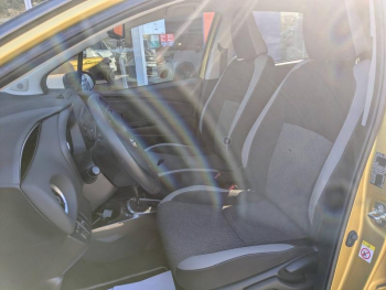 Photo 17 du bon plan TOYOTA Yaris 100h Collection 5p occasion à 14490 €
