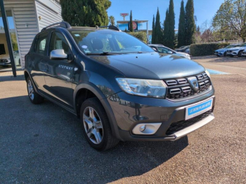 Photo 2 du bon plan DACIA Sandero 0.9 TCe 90ch Stepway occasion à 8490 €