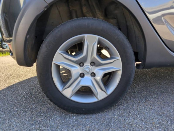 Photo 12 du bon plan DACIA Sandero 0.9 TCe 90ch Stepway occasion à 8490 €