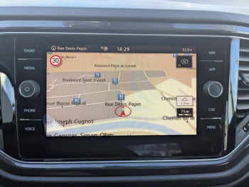 Photo 15 du bon plan VOLKSWAGEN T-Roc 1.5 TSI EVO 150ch Carat Euro6d-T occasion à 19490 €