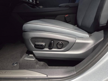 Photo 12 du bon plan LEXUS RZ 350e Luxe MC26 occasion à 52900 €