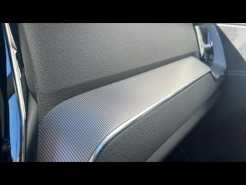 Photo 22 du bon plan VOLVO XC60 T6 Hybride Rechargeable 253 + 145ch Plus Style Dark Geartronic 8 AWD occasion à 48900 €