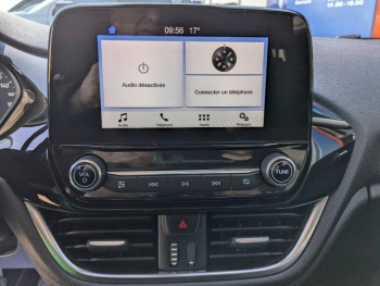 Photo 12 du bon plan FORD Fiesta 1.0 EcoBoost 100ch Stop&Start Trend 5p occasion à 10400 €