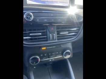 Photo 19 du bon plan FORD Kuga 2.5 Duratec 190ch FHEV E85 ST-Line BVA occasion à 25900 €