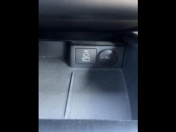 Photo 21 du bon plan FORD Kuga 2.5 Duratec 190ch FHEV E85 ST-Line BVA occasion à 25900 €