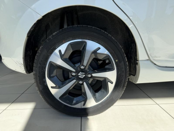 Photo 5 du bon plan SUZUKI Swift 1.2 Hybrid 83ch Pack AllGrip occasion à 18290 €