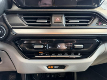 Photo 13 du bon plan SUZUKI Swift 1.2 Hybrid 83ch Pack AllGrip occasion à 18290 €