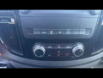 Photo 18 du bon plan MERCEDES-BENZ Vito 114 CDI Extra-Long Pro Intégrale 9G-Tronic occasion à 49900 €
