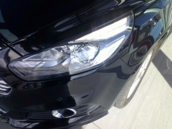 Photo 3 du bon plan FORD S-MAX 2.0 TDCi 150ch Stop&Start Titanium occasion à 18900 €