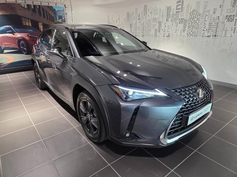 Bon plan LEXUS UX 300h Luxe 2WD MC25 occasion à 42900 €