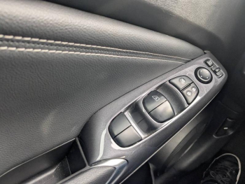 Photo 15 du bon plan NISSAN Juke 1.0 DIG-T 114ch Shadow 2023.5 occasion à 19990 €