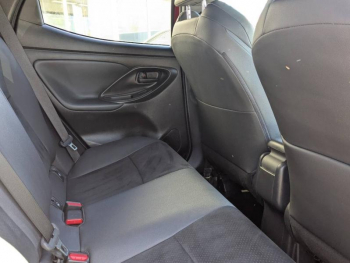 Photo 9 du bon plan TOYOTA Yaris 116h GR Sport 5p MY22 occasion à 21590 €