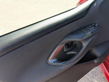 Photo 12 du bon plan TOYOTA Yaris 116h GR Sport 5p MY22 occasion à 21590 €