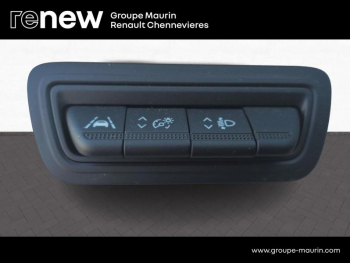 Photo 21 du bon plan RENAULT Clio 1.6 E-Tech 140ch Intens -21 occasion à 16399 €